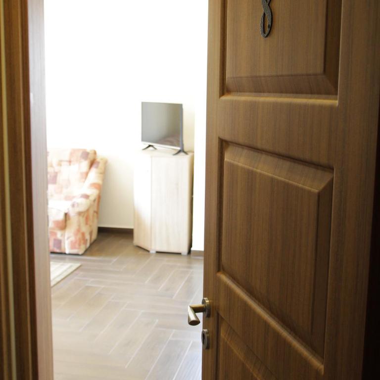 Apartments Family Ibrahimi - Apartman s 2 Spavaće Sobe sa Balkonom i Terasom - 2