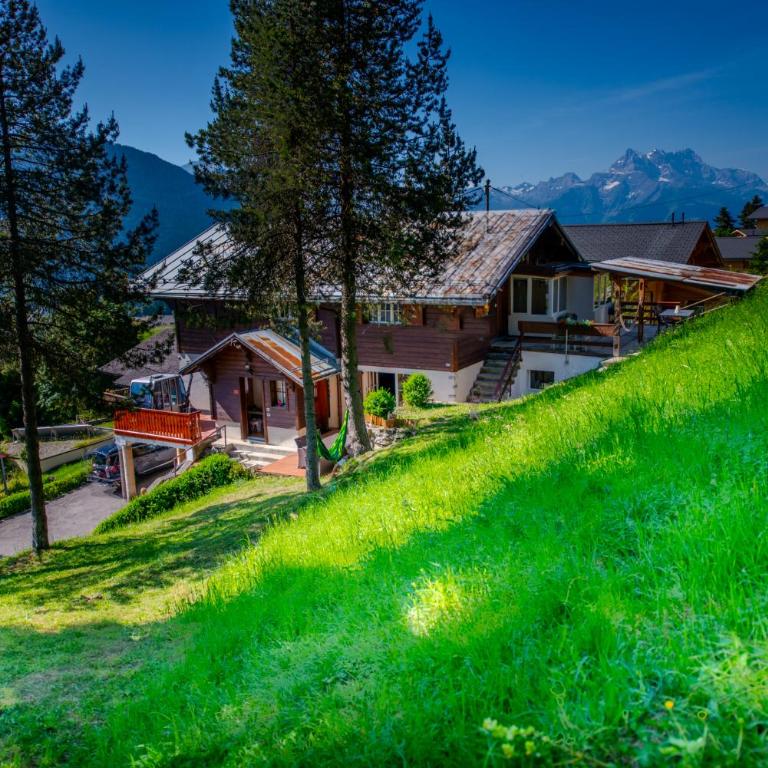 Chalet spa avec terrasse et vue alpine - Apartment mit 2 Schlafzimmern mit Balkon und Terrasse - 83