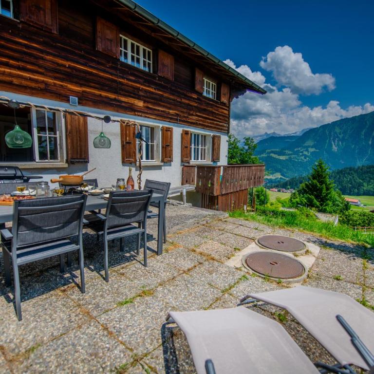Chalet spa avec terrasse et vue alpine - Apartment mit 2 Schlafzimmern mit Balkon und Terrasse - 87