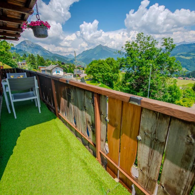 Chalet spa avec terrasse et vue alpine - Apartment mit 2 Schlafzimmern mit Balkon und Terrasse - 88