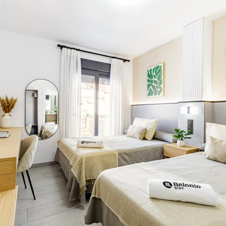 Stay Belonio L'Prados - Habitación Triple con balcón - 1