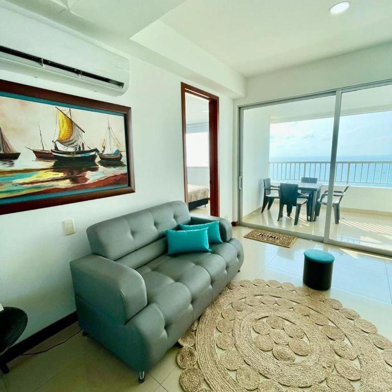 2 Bedroom Beachfront Apartment 2P1-Al With Pool And WIFI - Apartment - 24