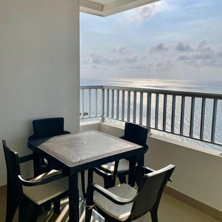 2 Bedroom Beachfront Apartment 2P1-Al With Pool And WIFI - Apartment - 34