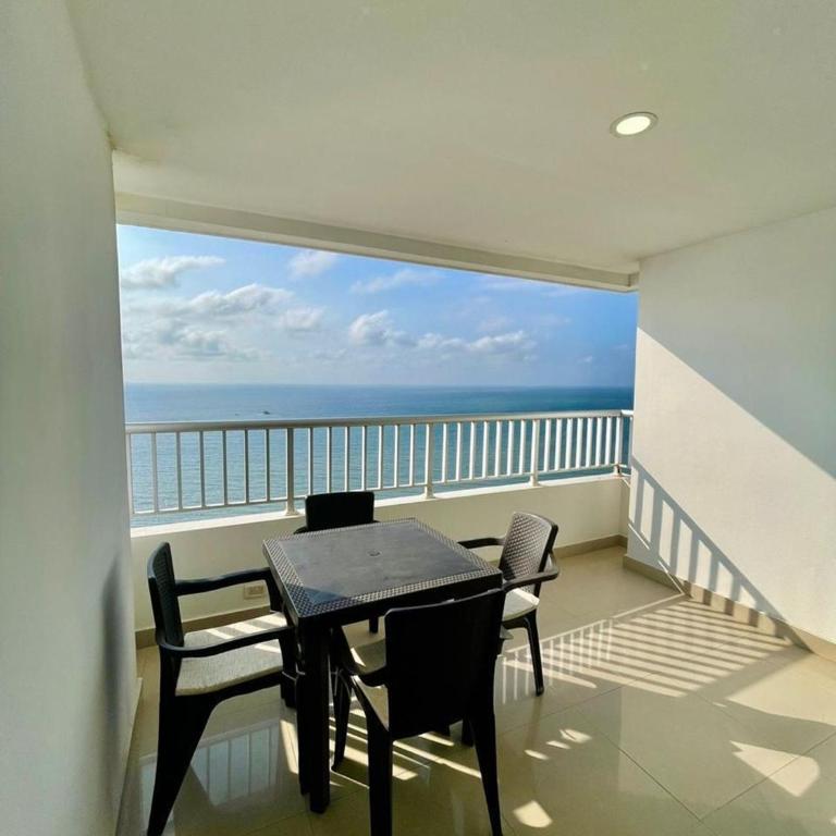 2 Bedroom Beachfront Apartment 2P1-Al With Pool And WIFI - Apartment - 35