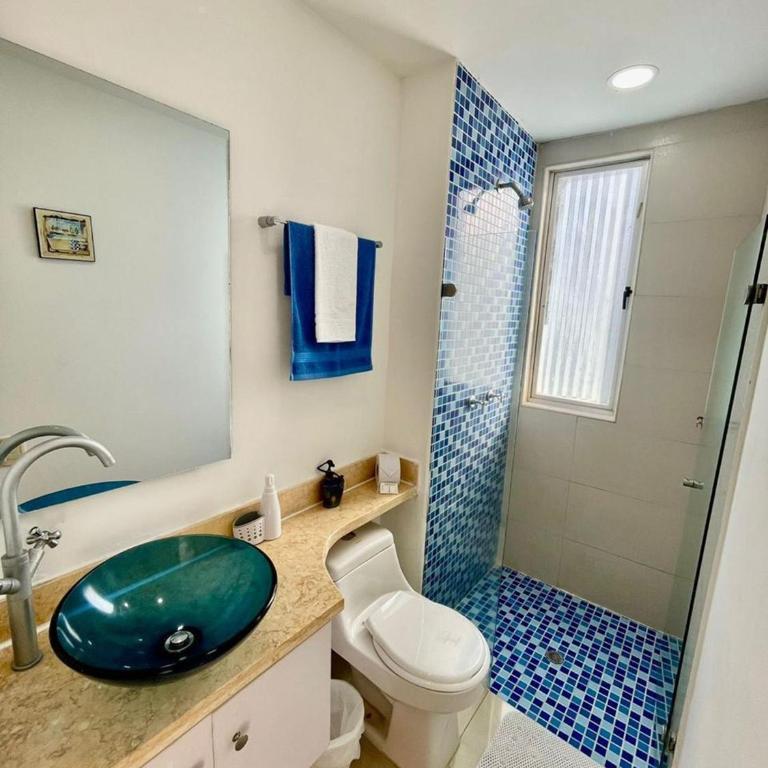 2 Bedroom Beachfront Apartment 2P1-Al With Pool And WIFI - Apartment - 36
