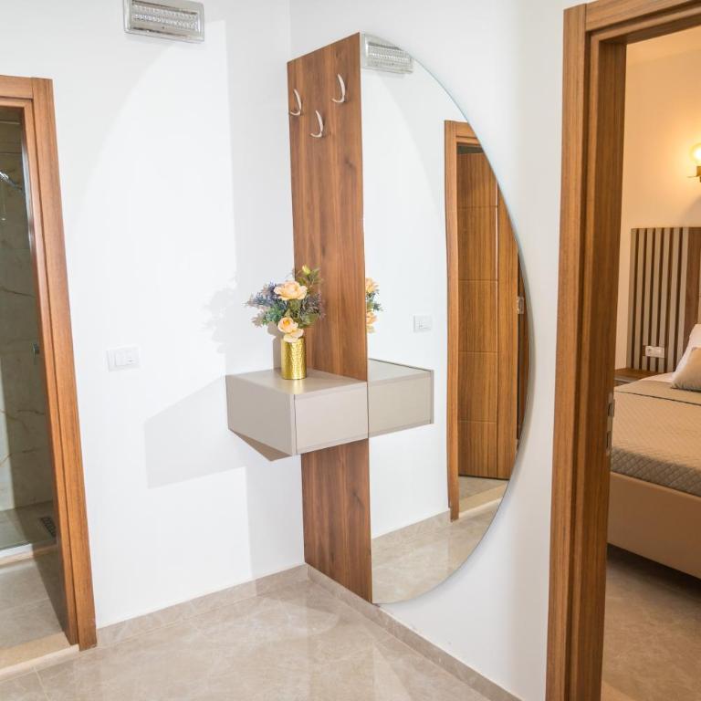 Robi Apartments - One-Bedroom Superior Apartment - 1