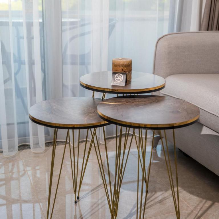 Robi Apartments - One-Bedroom Superior Apartment - 3