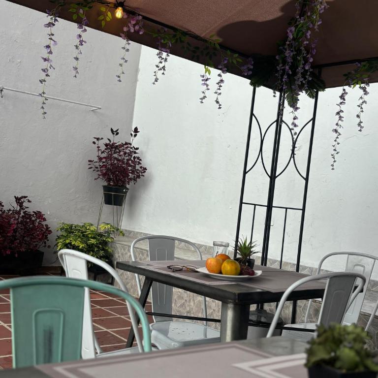 Casa La Morada - Double Room with Private External Bathroom - 10