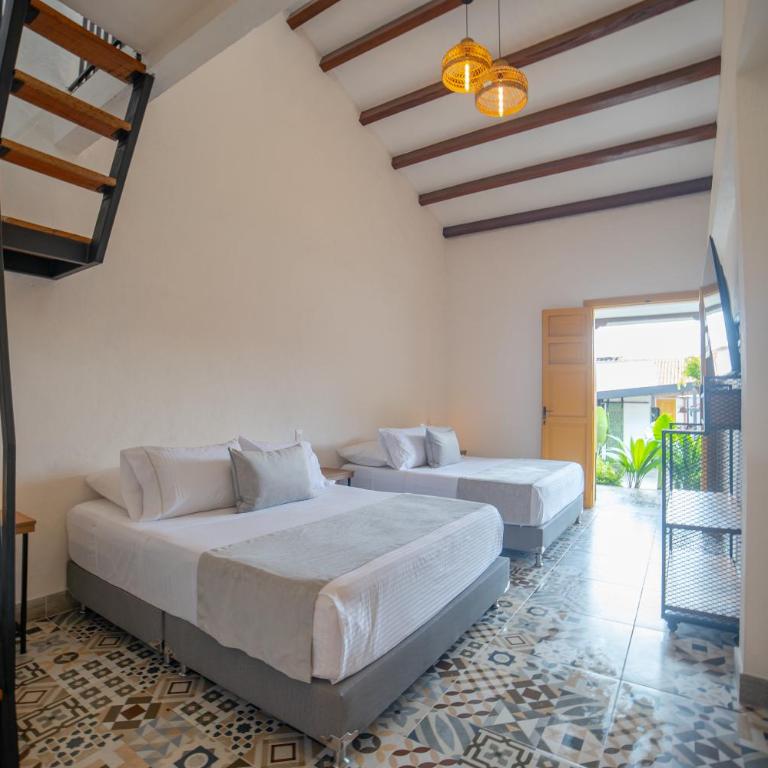 Casa Serafin Hotel - Superior Family Room - 4