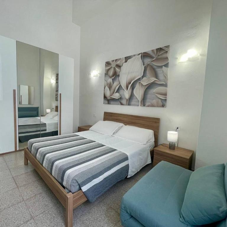 Onlyrooms V - Portside & Train Station - Double Room with Private Bathroom - 3