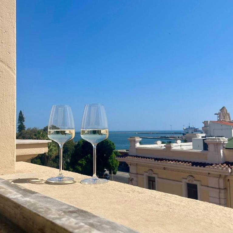 Onlyrooms V - Portside & Train Station - Double Room with Sea View - 17