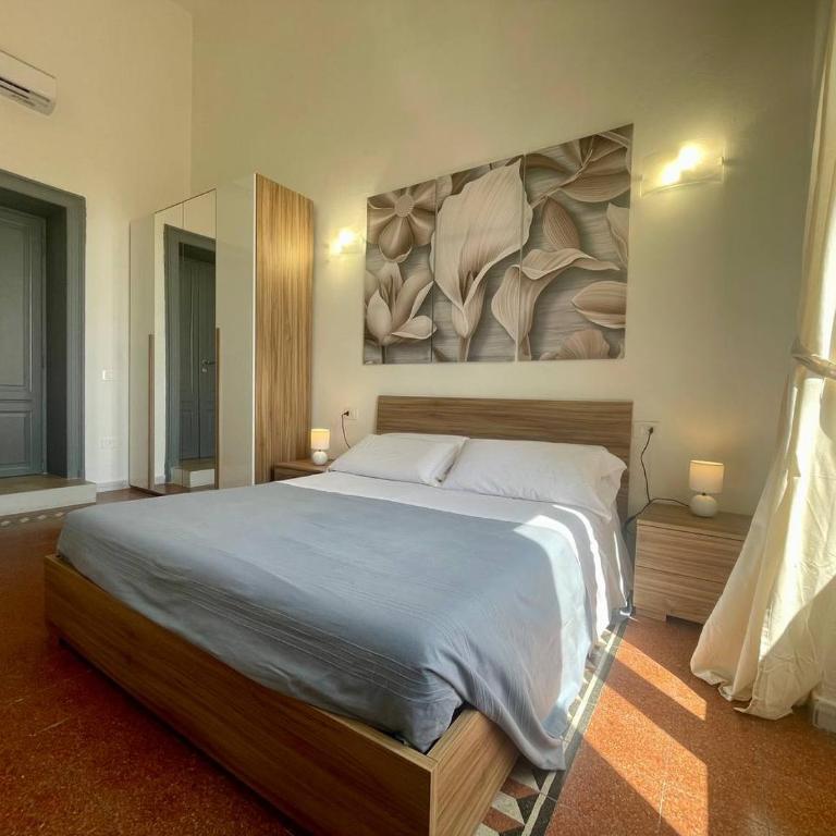 Onlyrooms V - Portside & Train Station - Double Room with Sea View - 2