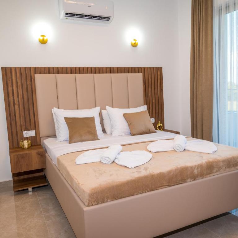 Robi Apartments - Family Two-Bedroom Apartment with View - 5