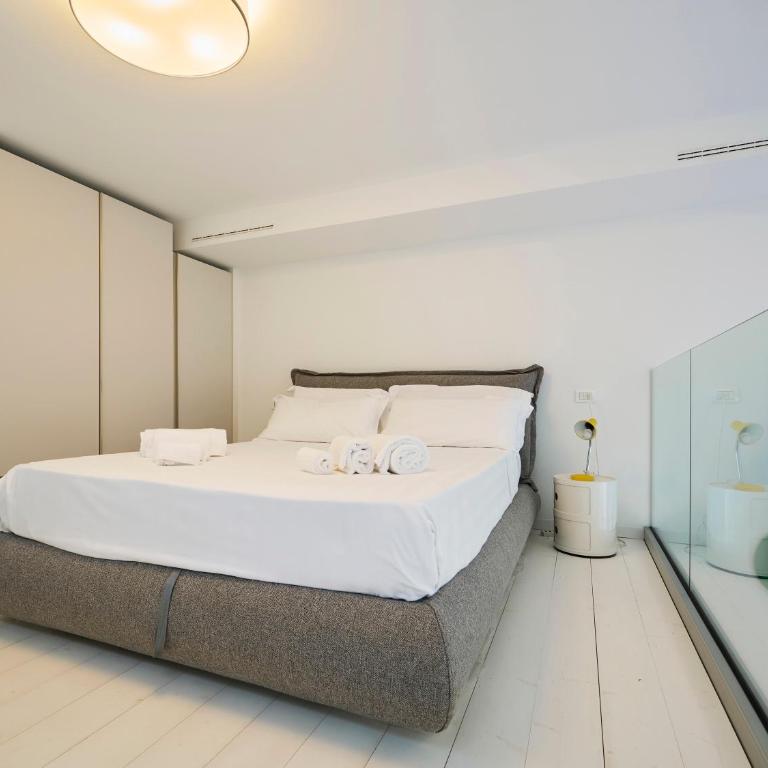 Elegant Loft with Hidden Garden Oasis - Portello - Appartamento con 1 Camera da Letto - 16
