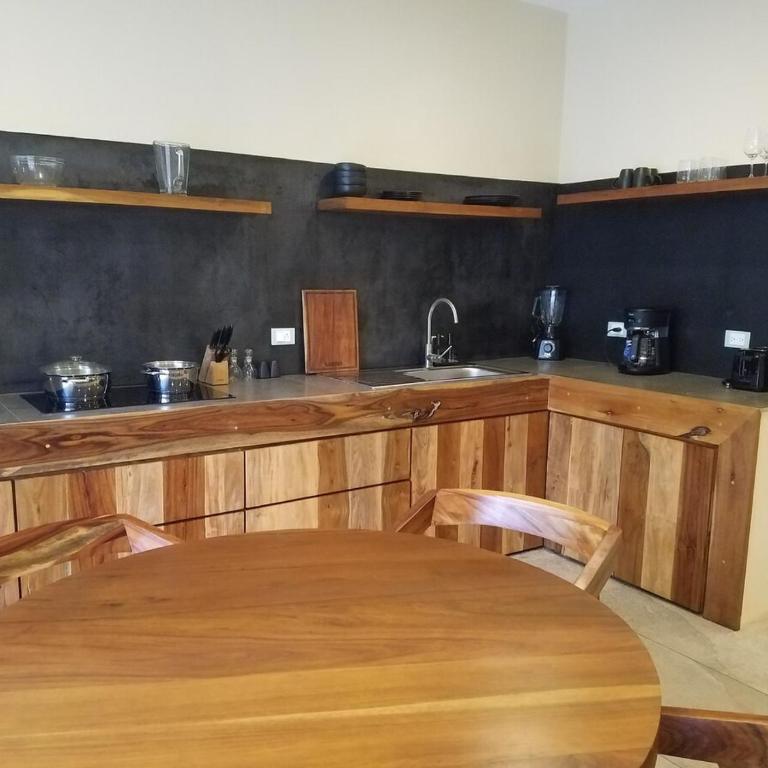 La Veleta, Pet Friendly Studio,laundry ,wifi 250mb,alberca - Apartamento Estudio con cama extragrande - 4