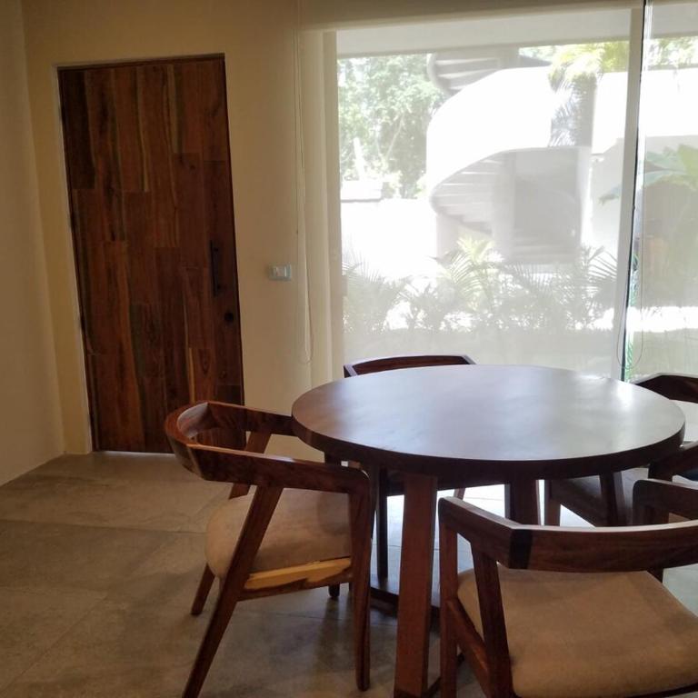 La Veleta, Pet Friendly Studio,laundry ,wifi 250mb,alberca - Apartamento Estudio con cama extragrande - 42