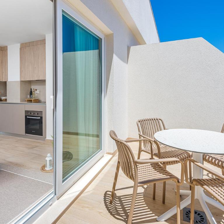 Marinasunbeach REM - Apartamento de 2 dormitorios - 7
