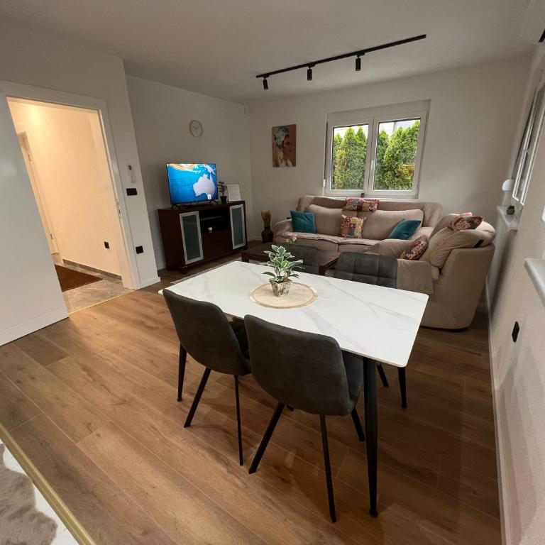 Luxe Urban Apartments Ilidza - Apartman sa 3 Spavaće Sobe - 7