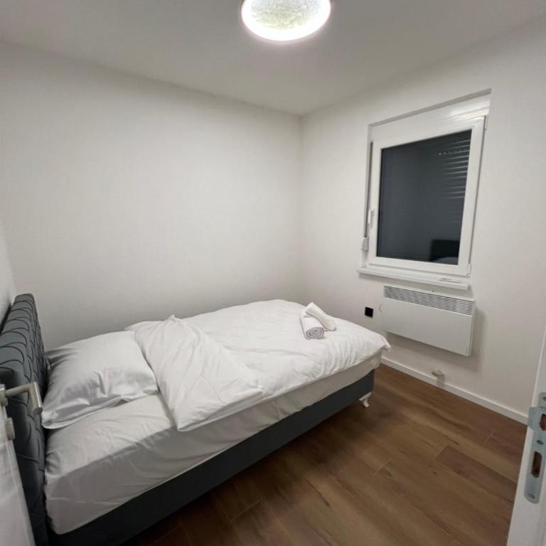 Luxe Urban Apartments Ilidza - Apartman sa 3 Spavaće Sobe - 9