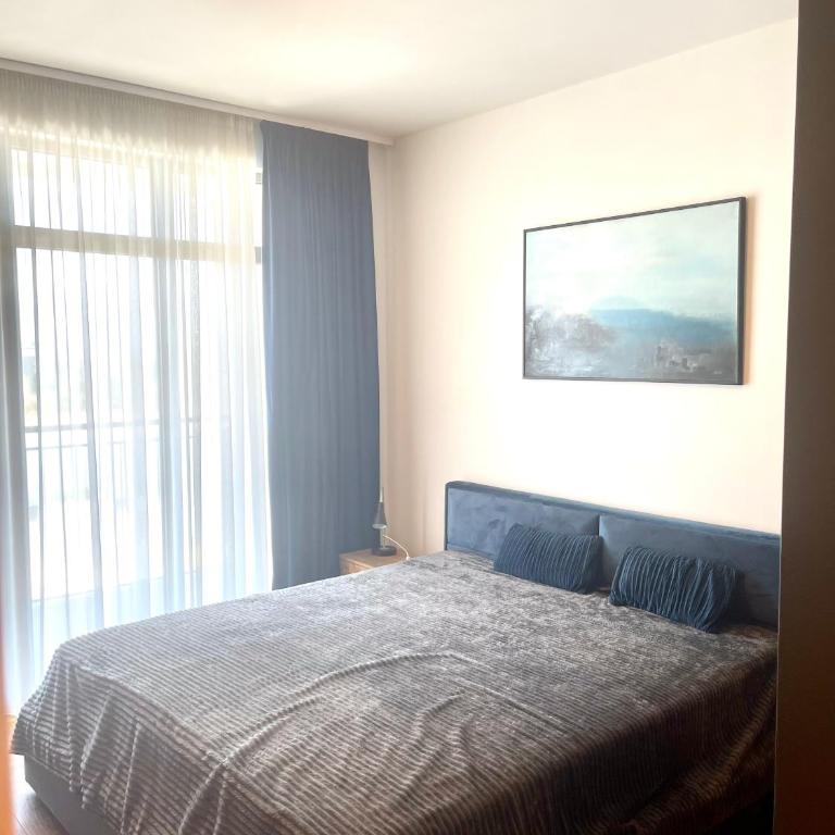 Melania - Three-Bedroom Apartment - 1