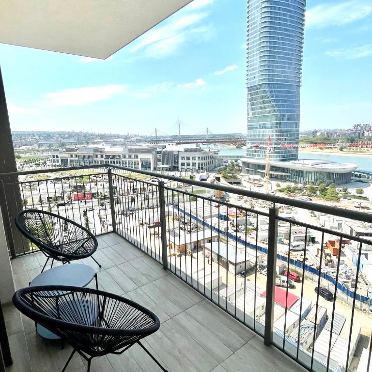 Melania - Three-Bedroom Apartment - 3