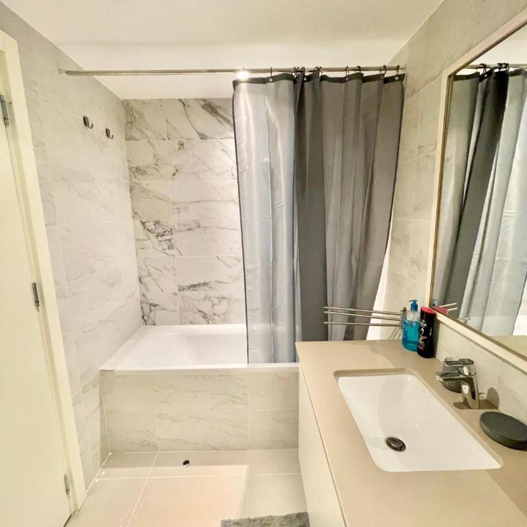 Melania - Three-Bedroom Apartment - 9
