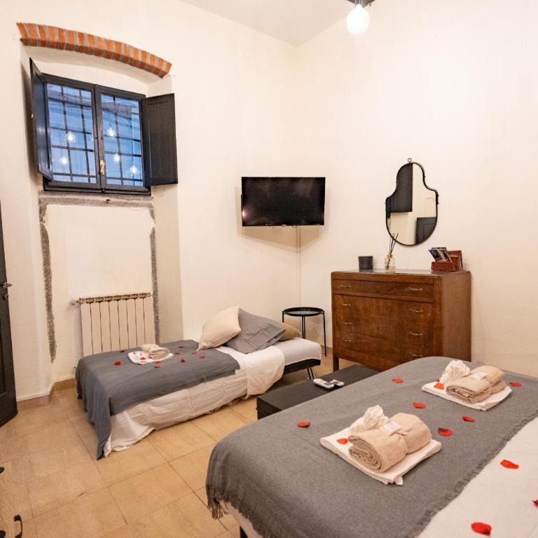 Santa Croce 2Suite Apartment - Two-Bedroom Apartment - 5