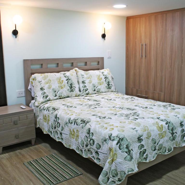 Hostal Latina - Habitación Triple - 4