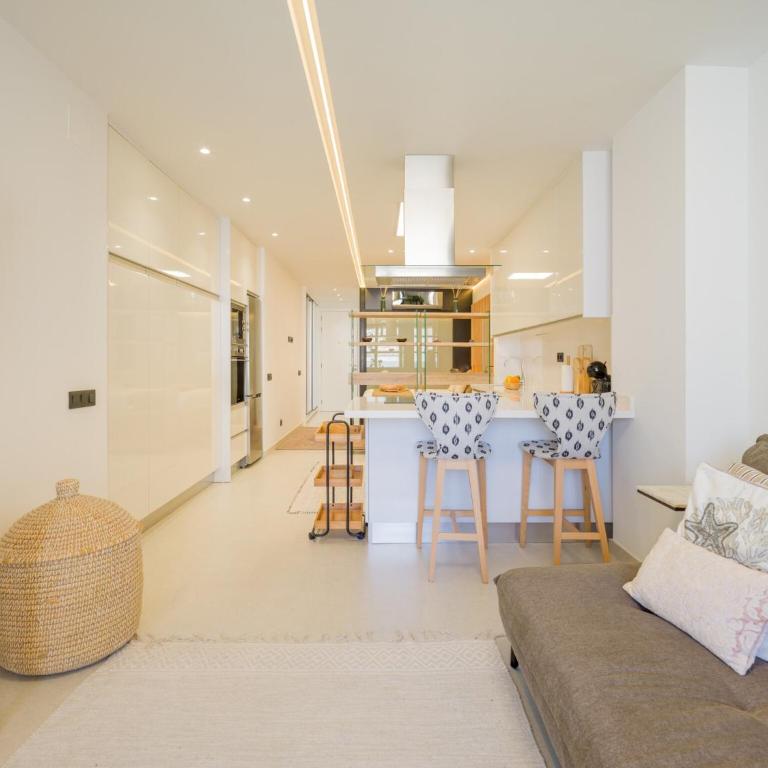 Apartment in Las Palmas near Las Canteras Beach - Ferienhaus - 7