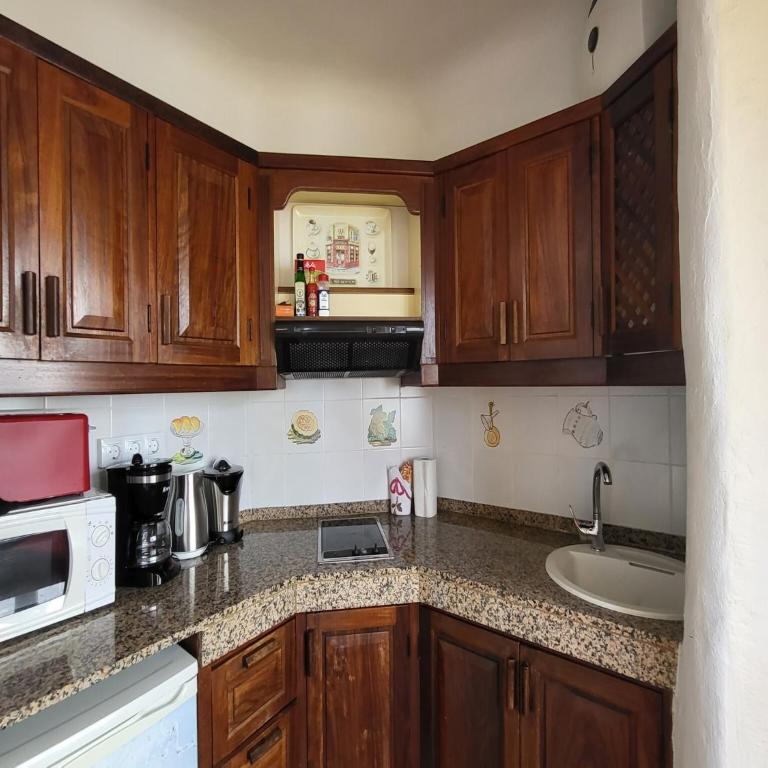 House in San Bartolomé by Playa del Águila - Casa de vacaciones de 1 dormitorio - 2