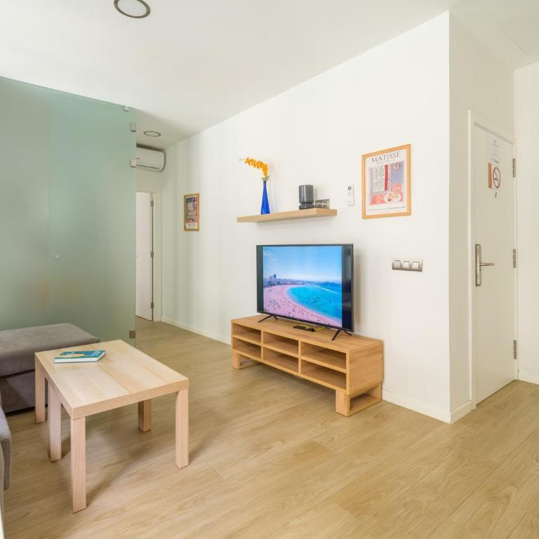 Apartment by Playa de Las Canteras - One-Bedroom Apartment - 6