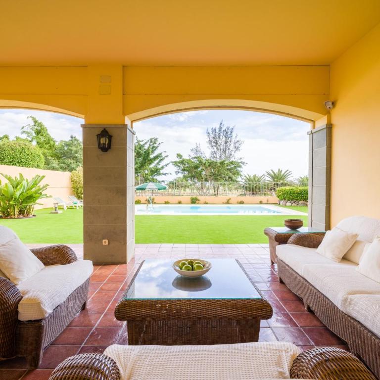 Chalet in Maspalomas by Golf & Private Pool - Chalet de 3 dormitorios - 55