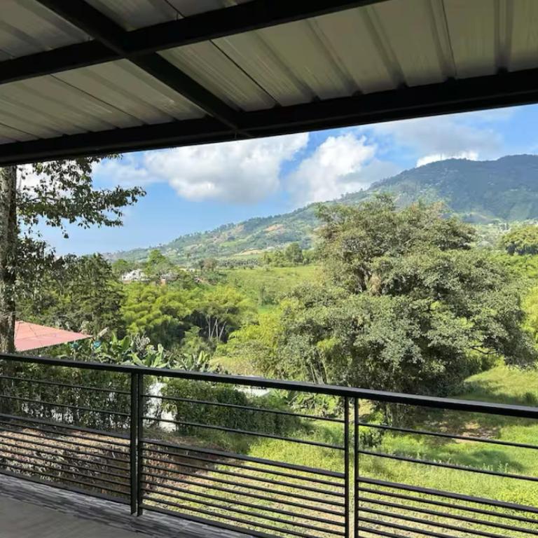 Casa con Terraza y Vista Espectacular a la Naturaleza - Apartamento de 2 dormitorios - 7