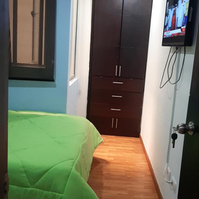 Corferias , Cerca Embajada Americana , Universidad Nacional , G 12 ,Movistar Arena Agora Habitaciones y Apartaestudios muy bien ubicado a 30 minutos del Aeropuerto - Habitación Triple Clásica - 5