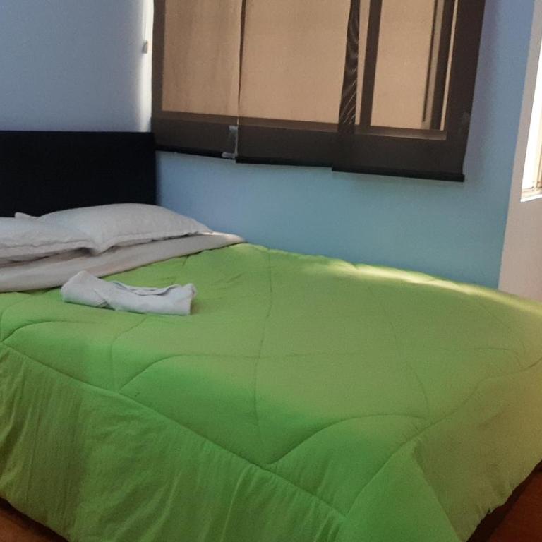 Corferias , Cerca Embajada Americana , Universidad Nacional , G 12 ,Movistar Arena Agora Habitaciones y Apartaestudios muy bien ubicado a 30 minutos del Aeropuerto - Habitación Triple Clásica - 2