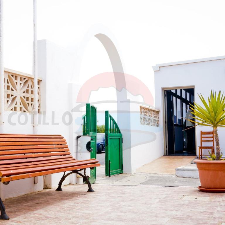 Cotillo Lagos - Estudio - 20