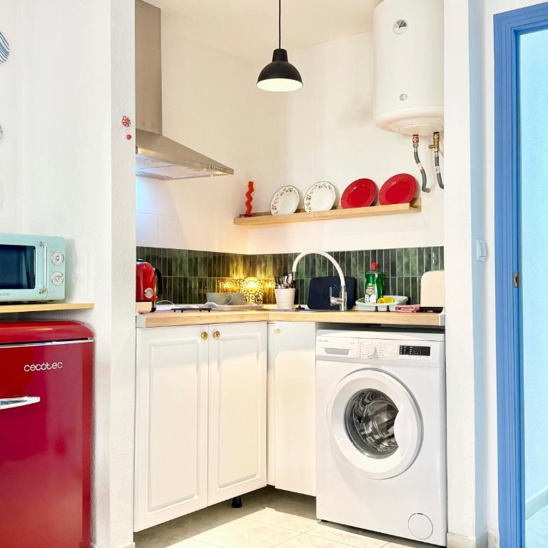 Art studio - One-Bedroom Apartment - 2