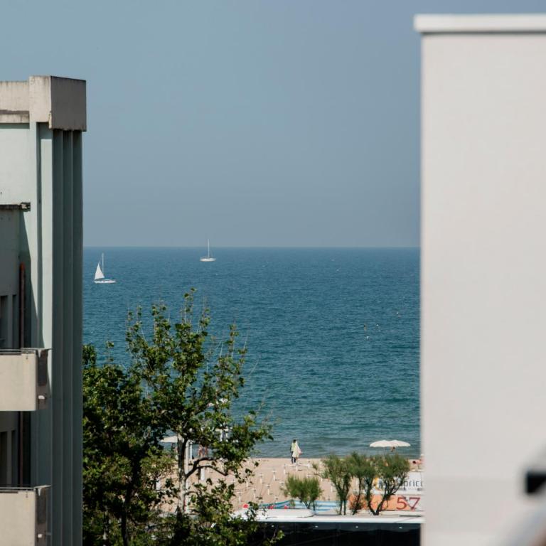 Hotel Scarlet - Camera Singola - 3