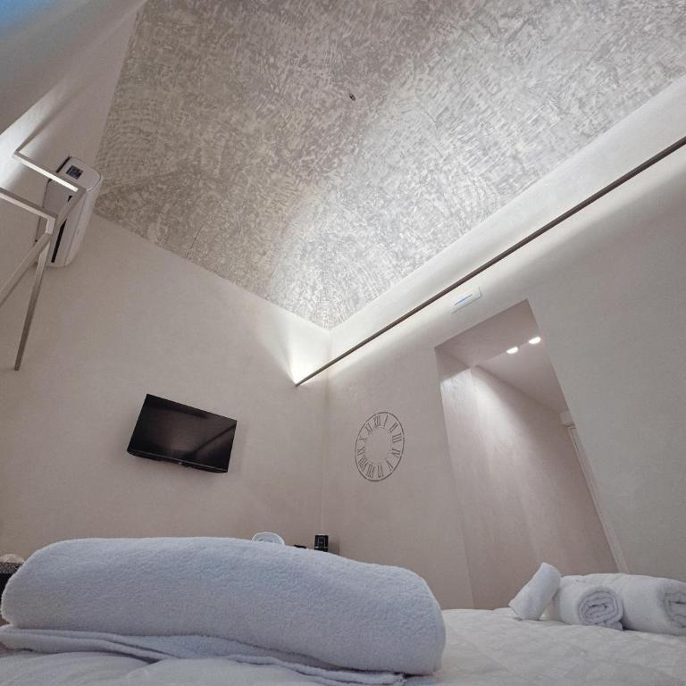 Corona Suite & Rooms - Standard Double Room - 10