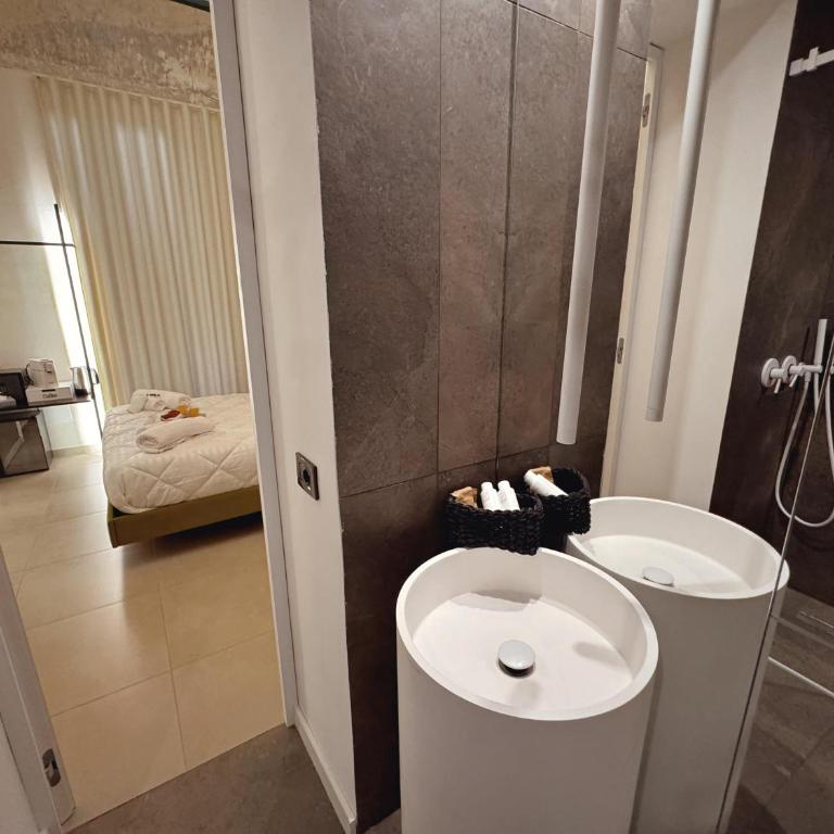 Corona Suite & Rooms - Double Room with Patio - 10