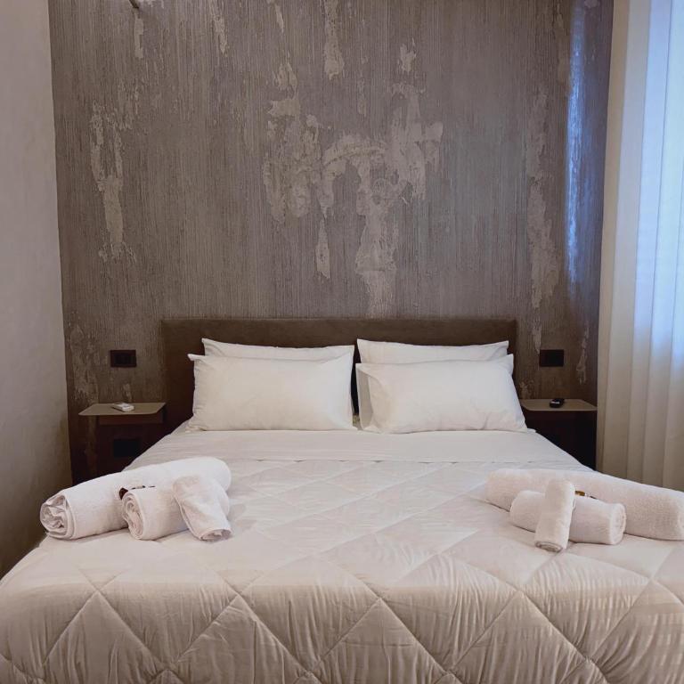 Corona Suite & Rooms - Standard Double Room - 27