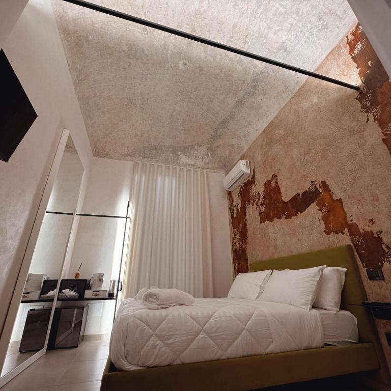 Corona Suite & Rooms - Double Room with Patio - 17