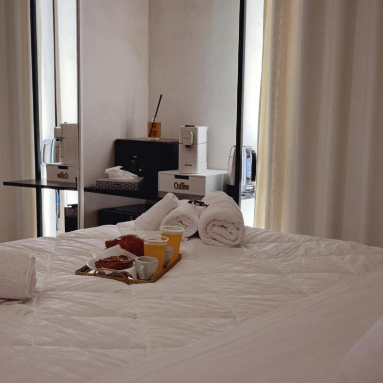 Corona Suite & Rooms - Double Room with Patio - 21