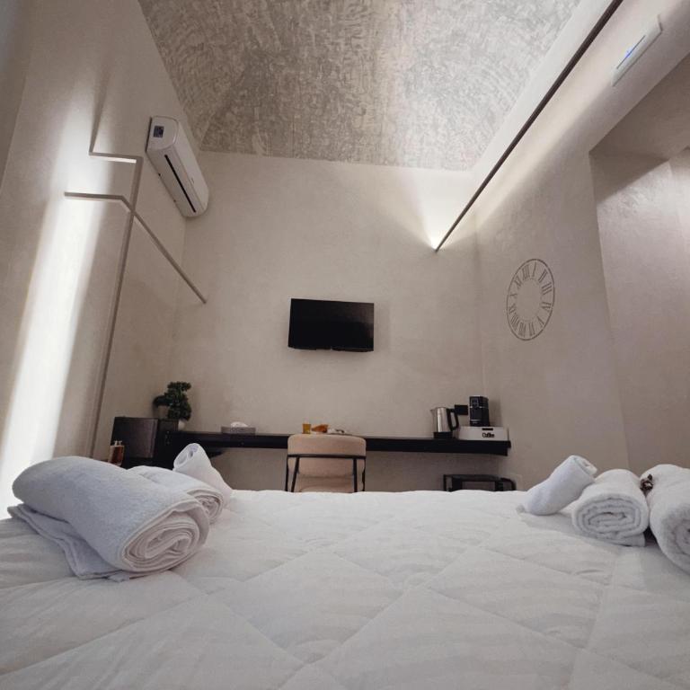 Corona Suite & Rooms - Standard Double Room - 32