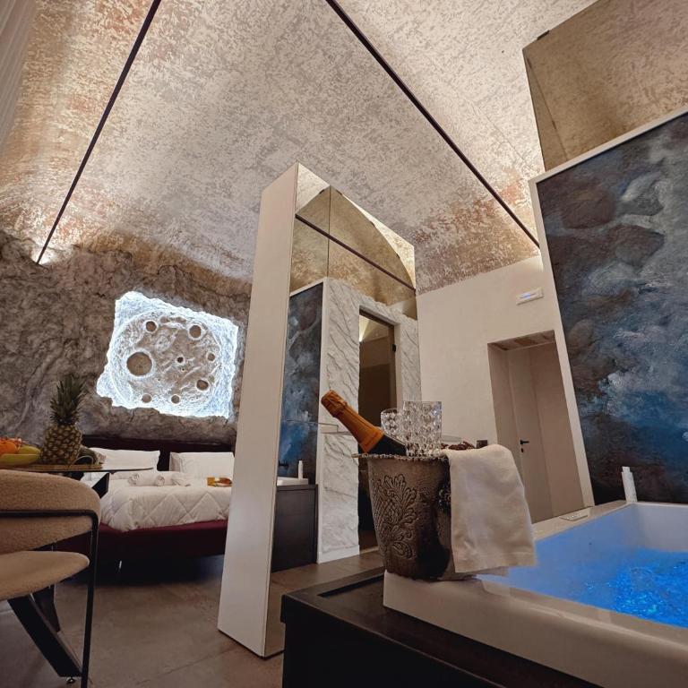 Corona Suite & Rooms - Superior King Room - 27