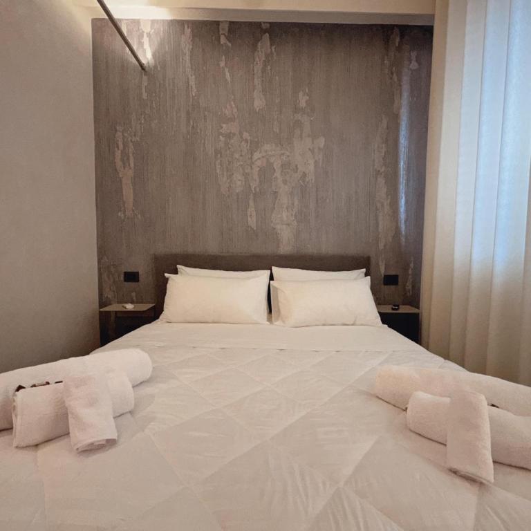 Corona Suite & Rooms - Standard Double Room - 35