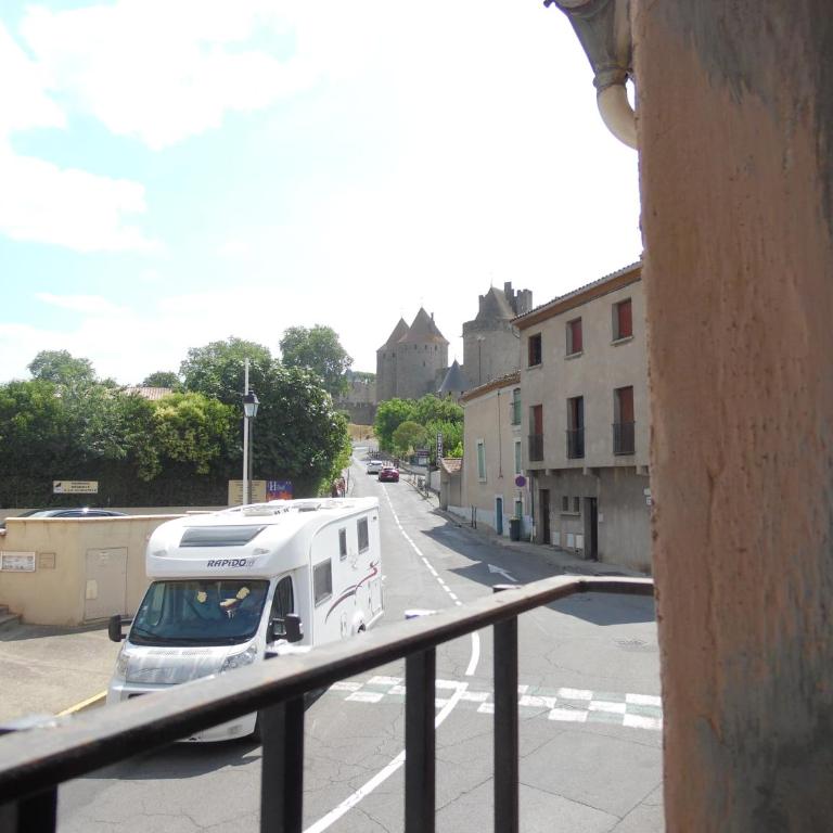 Chez Jérôme, au pied de la cité médiévale - One-Bedroom House - 15