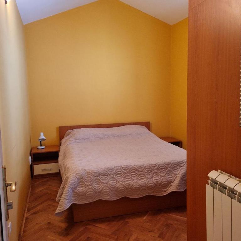 Apartment Natasha - One-Bedroom Apartment - 11