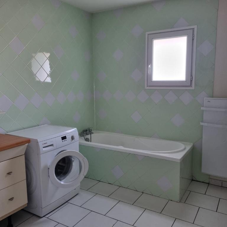 Gite 2min de Saumur - Maison 2 Chambres - 12
