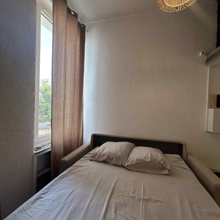 Juan Les Pins Centre, 3-person studio with mezzanine - One-Bedroom Apartment - 2